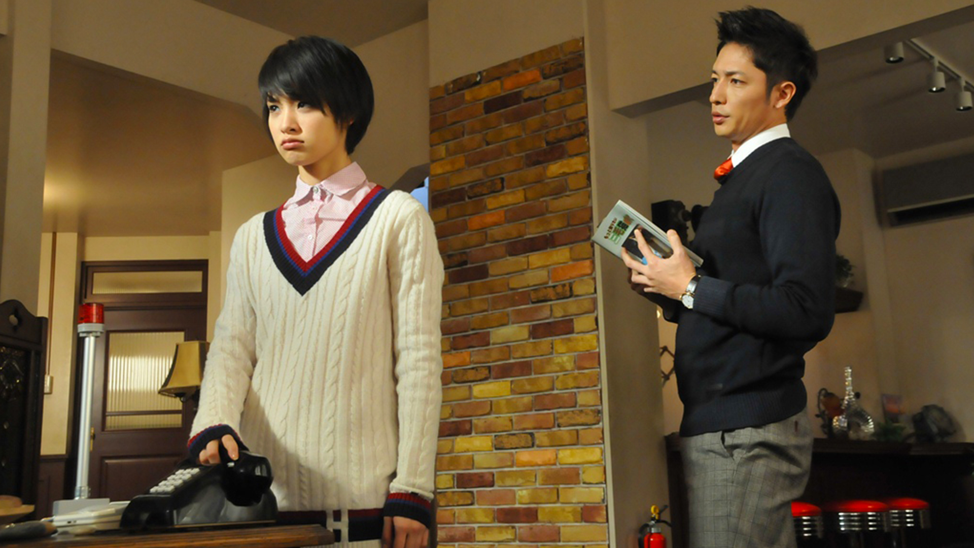 無料テレビで私の嫌いな探偵を視聴する