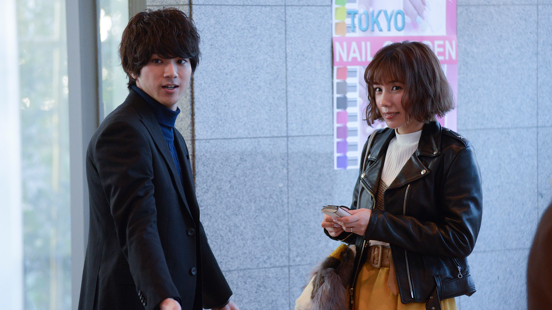 無料テレビでホリデイラブを視聴する