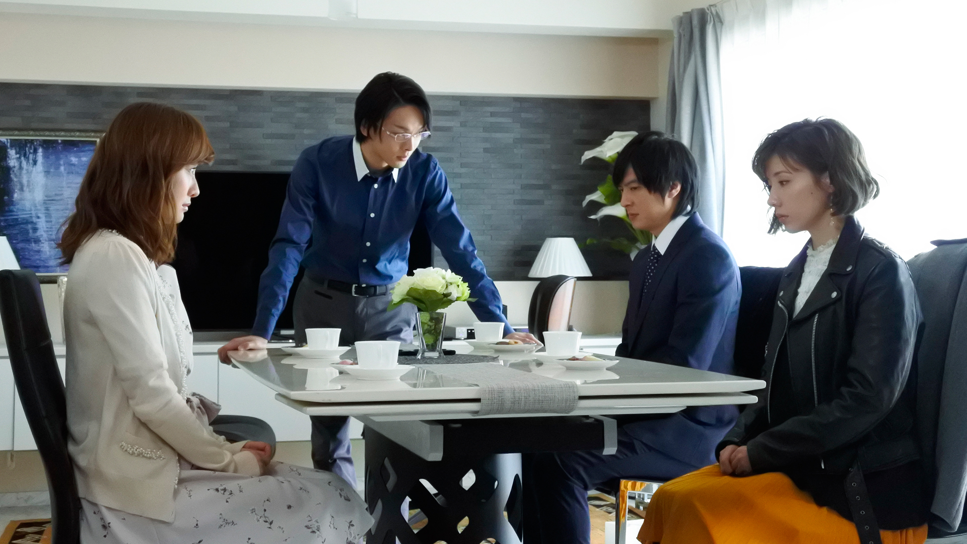 無料テレビでホリデイラブを視聴する